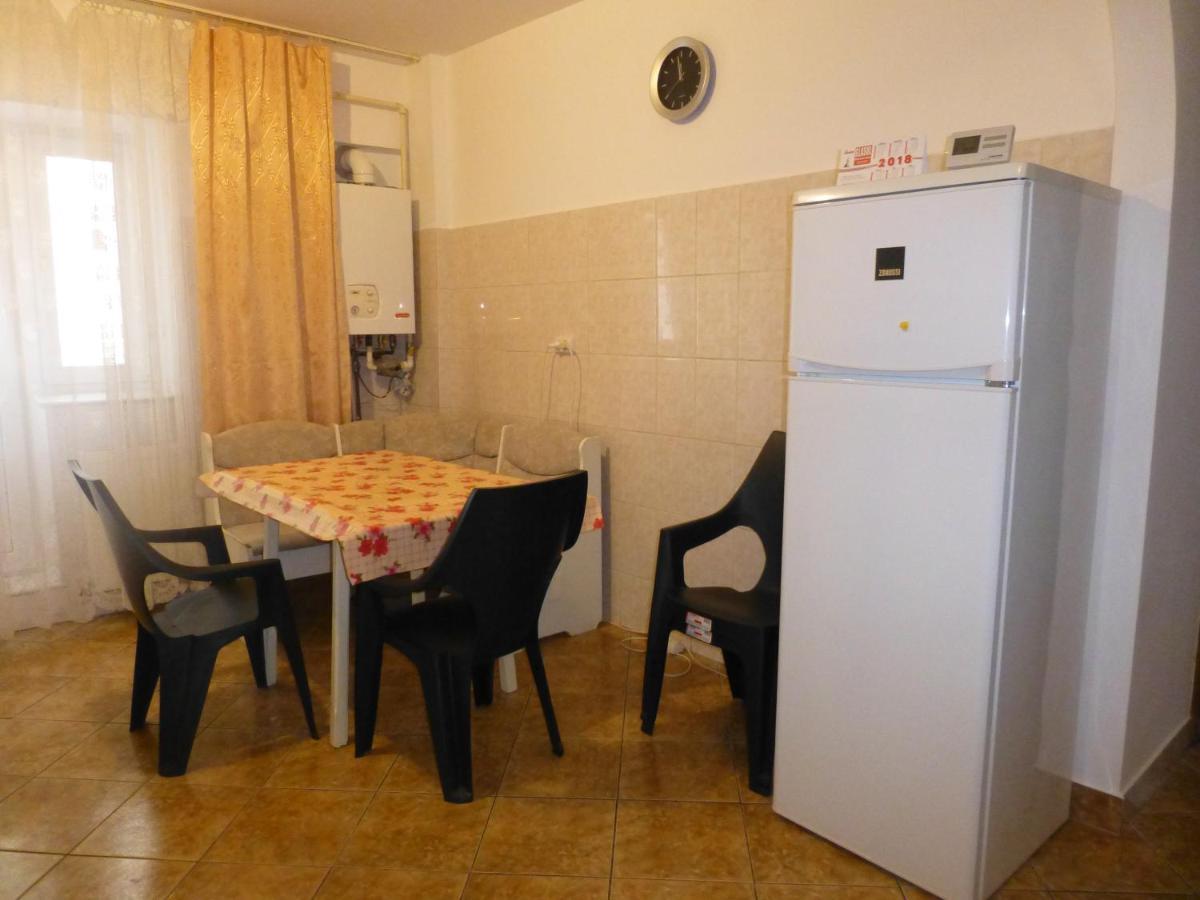 Apartament Zippi Republicii Rhbm Baia Mare Habitación foto